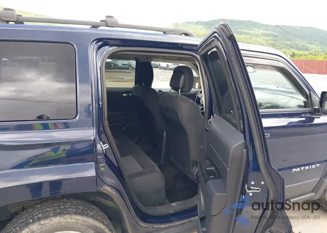 2015 Jeep Patriot Latitude z USA, uszkodzony, nr VIN 1C4NJRFB9FD258695